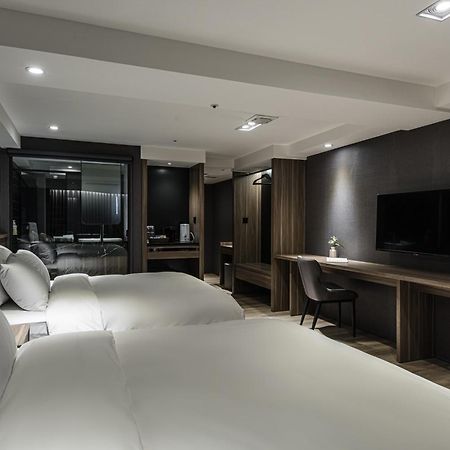 Autumn Willow Hotel Taichung Exterior photo