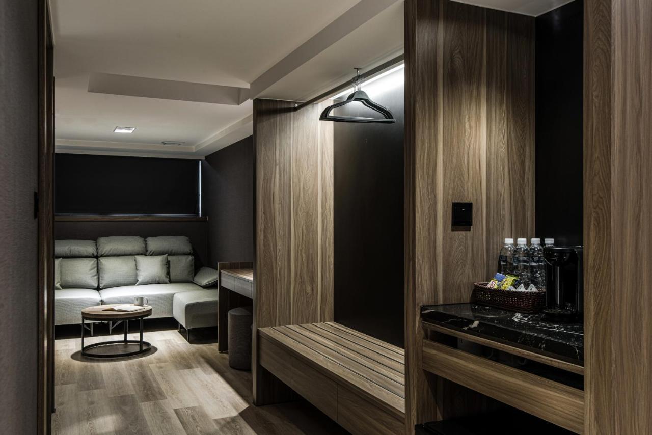Autumn Willow Hotel Taichung Exterior photo