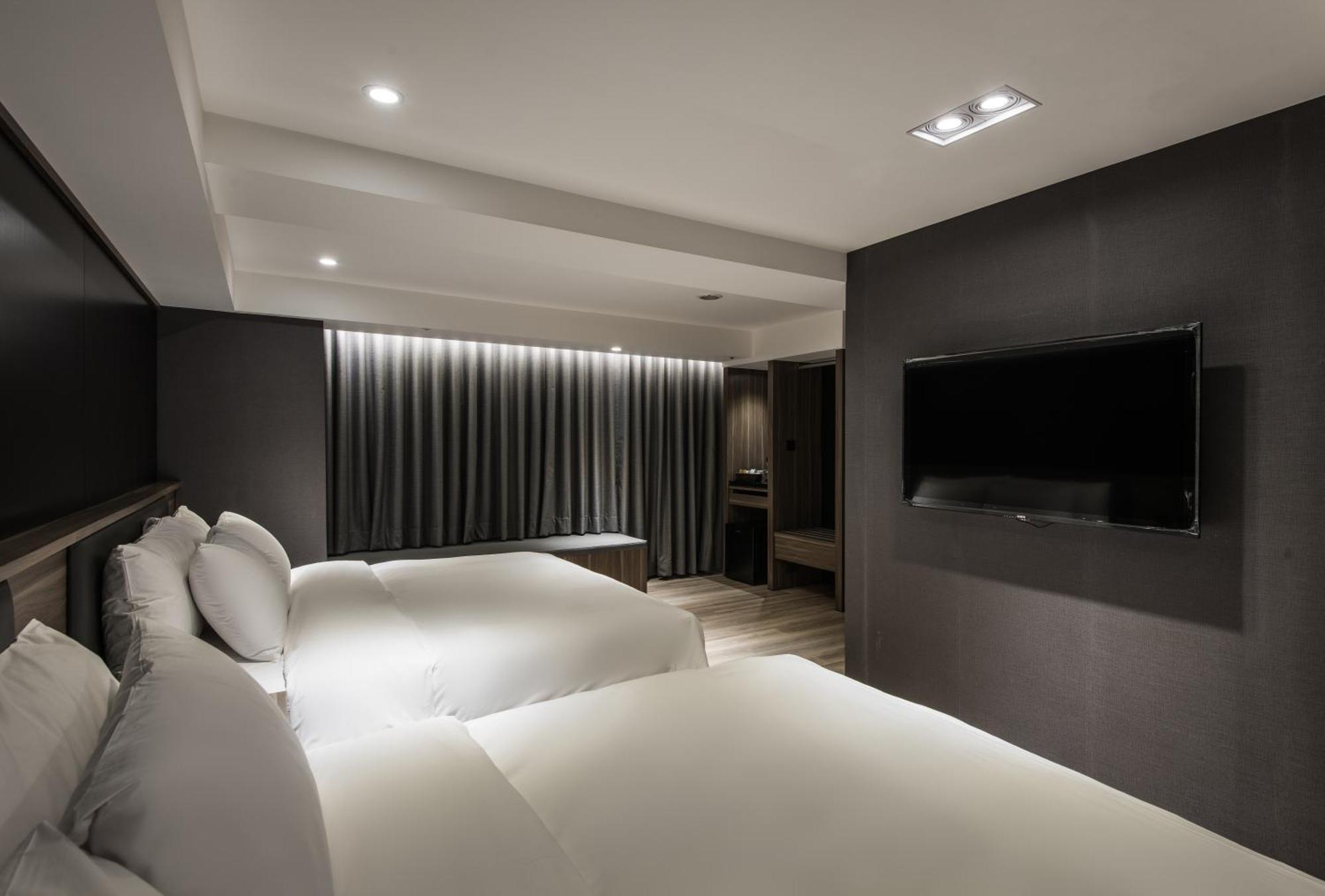 Autumn Willow Hotel Taichung Exterior photo